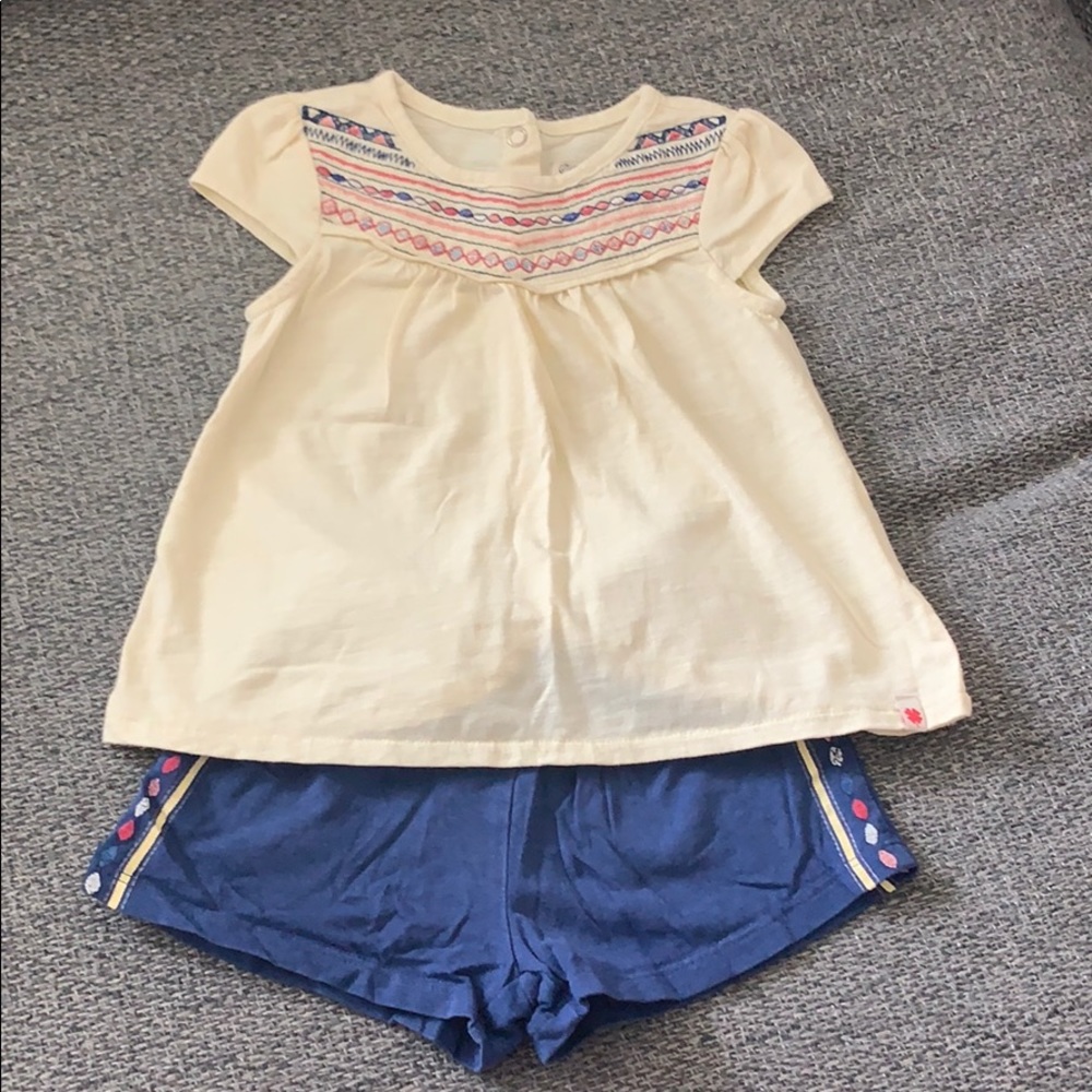 Girls Lucky Brand matching T-shirt and shorts